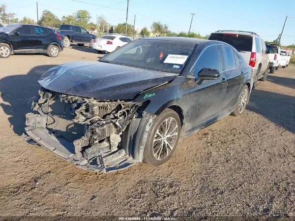 4T1B11HK9KU792335 2019 TOYOTA CAMRY - Image 2