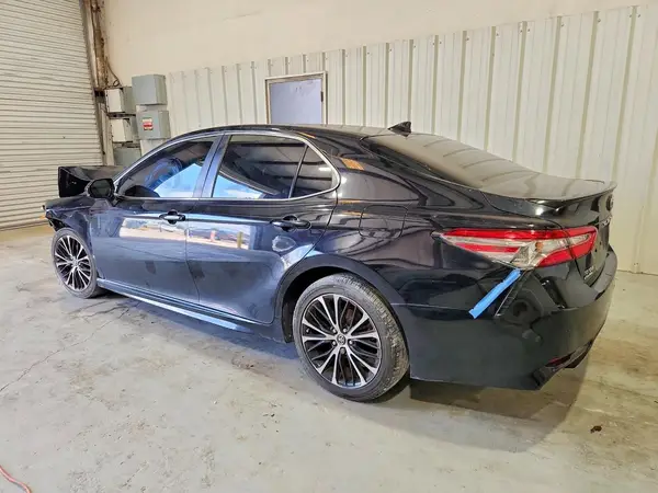 4T1B11HK9KU795946 2019 TOYOTA CAMRY - Image 2