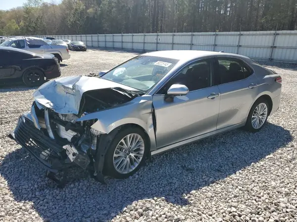 4T1B11HK9KU801678 2019 TOYOTA CAMRY - Image 1