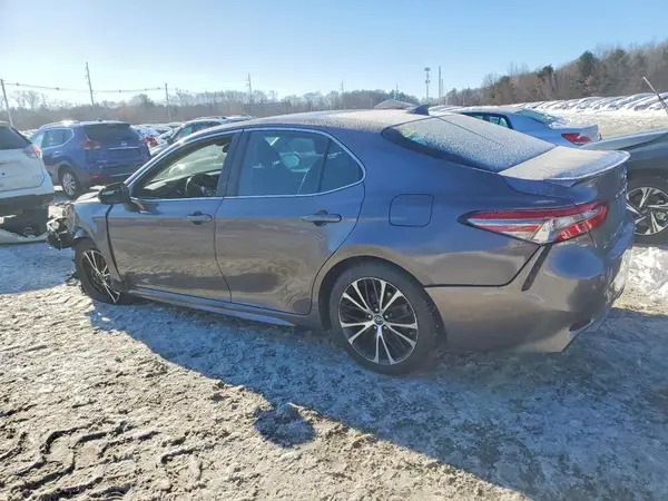 4T1B11HK9KU801762 2019 TOYOTA CAMRY - Image 2