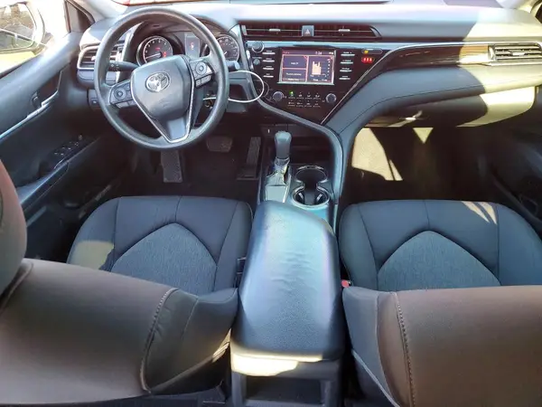 4T1B11HK9KU810526 2019 TOYOTA CAMRY - Image 8