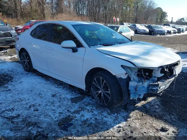 4T1B11HK9KU812261 2019 TOYOTA CAMRY - Image 1
