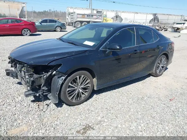 4T1B11HK9KU814060 2019 TOYOTA CAMRY - Image 2