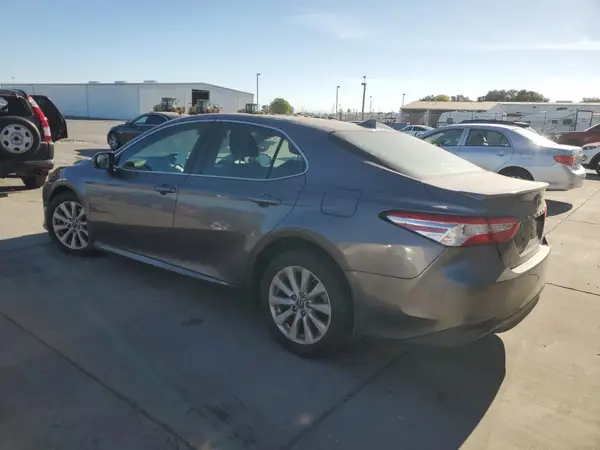 4T1B11HK9KU818853 2019 TOYOTA CAMRY - Image 2