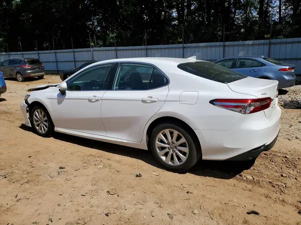 4T1B11HK9KU818867 2019 TOYOTA CAMRY - Image 2