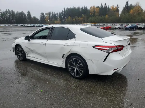 4T1B11HK9KU820960 2019 TOYOTA CAMRY - Image 2