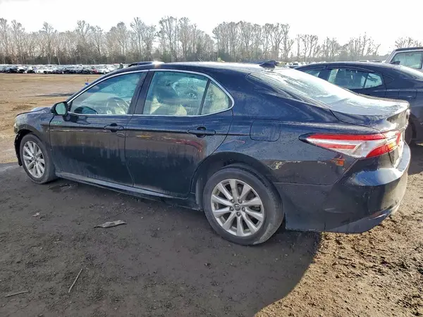 4T1B11HK9KU822000 2019 TOYOTA CAMRY - Image 2