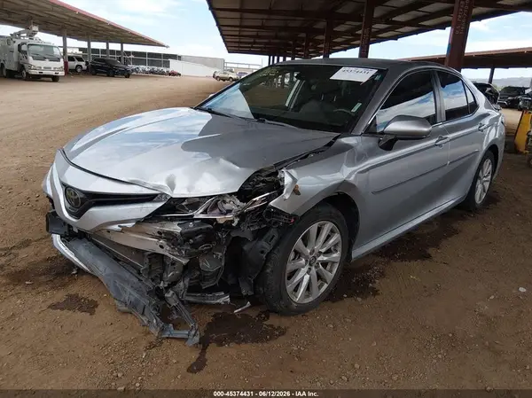 4T1B11HK9KU823521 2019 TOYOTA CAMRY - Image 2