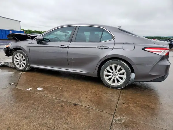 4T1B11HK9KU824183 2019 TOYOTA CAMRY - Image 2