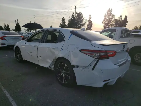 4T1B11HK9KU830033 2019 TOYOTA CAMRY - Image 2