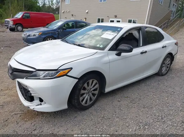 4T1B11HK9KU830968 2019 TOYOTA CAMRY - Image 2