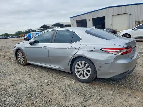 4T1B11HK9KU832820 2019 TOYOTA CAMRY - Image 2