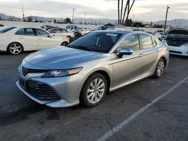 4T1B11HK9KU833918 2019 TOYOTA CAMRY - Image 1