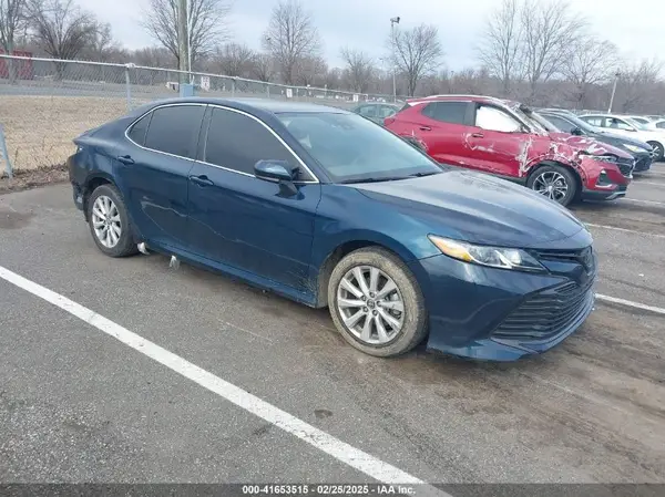 4T1B11HK9KU837127 2019 TOYOTA CAMRY - Image 1