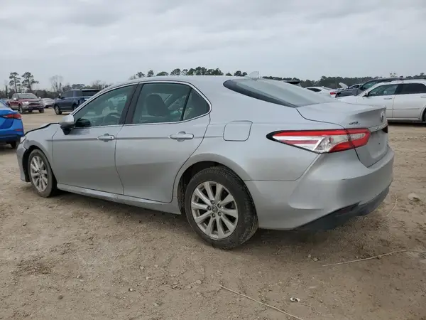 4T1B11HK9KU837662 2019 TOYOTA CAMRY - Image 2
