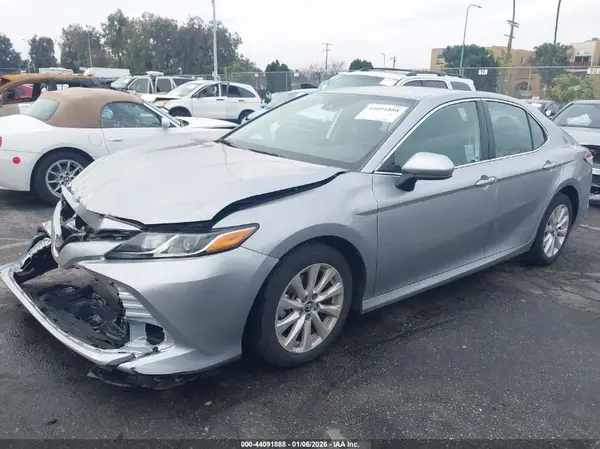 4T1B11HK9KU844045 2019 TOYOTA CAMRY - Image 2