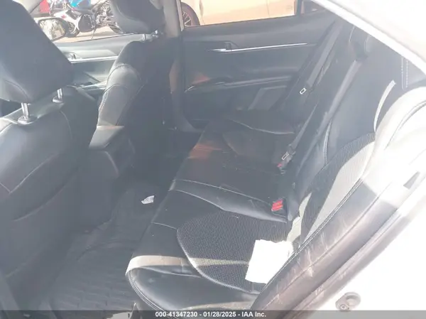 4T1B11HK9KU846541 2019 TOYOTA CAMRY - Image 8