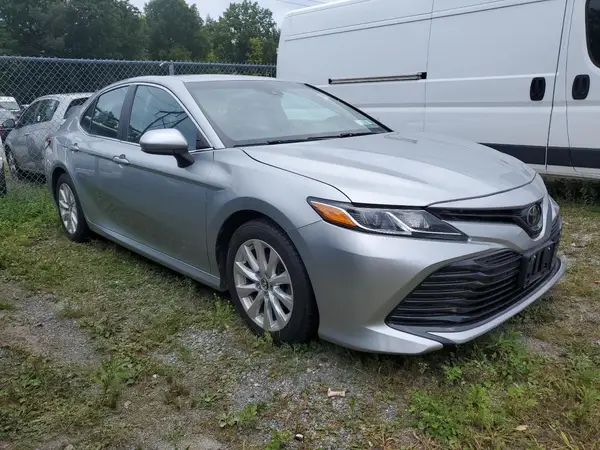 4T1B11HKXJU002197 2018 TOYOTA CAMRY - Image 1