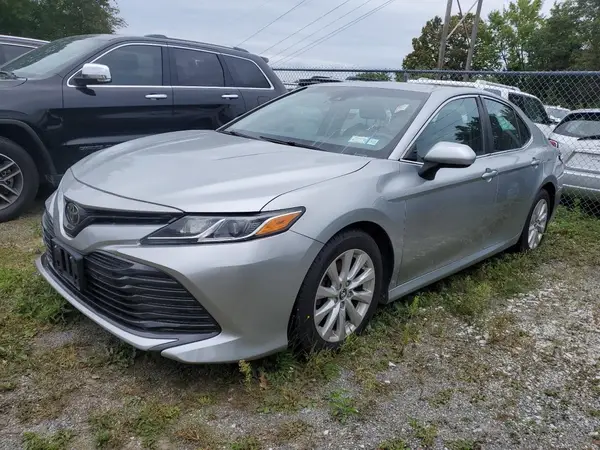 4T1B11HKXJU002197 2018 TOYOTA CAMRY - Image 2