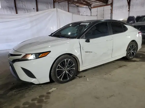 4T1B11HKXJU004399 2018 TOYOTA CAMRY - Image 1