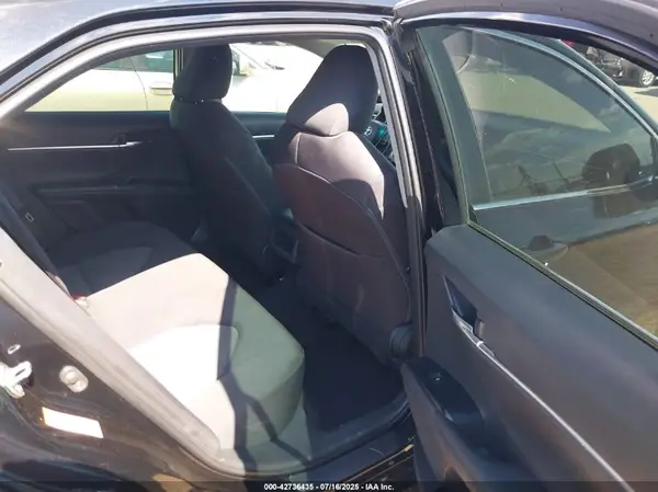 4T1B11HKXJU004855 2018 TOYOTA CAMRY - Image 8