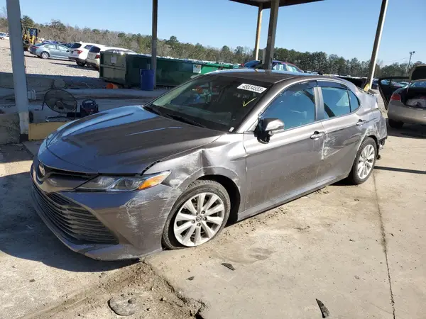 4T1B11HKXJU006573 2018 TOYOTA CAMRY - Image 1