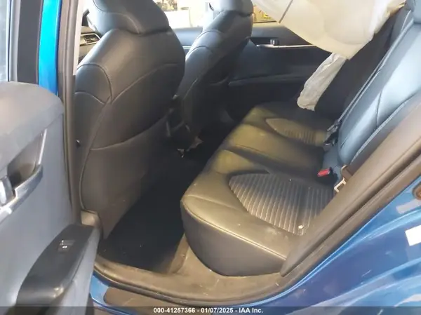 4T1B11HKXJU008971 2018 TOYOTA CAMRY - Image 8