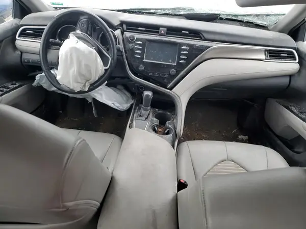 4T1B11HKXJU009523 2018 TOYOTA CAMRY - Image 8