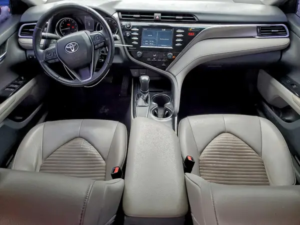 4T1B11HKXJU010848 2018 TOYOTA CAMRY - Image 8