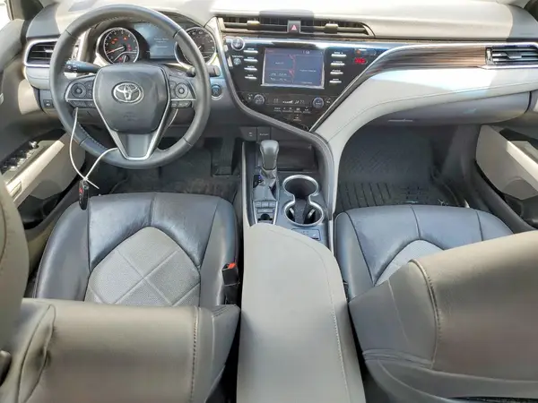 4T1B11HKXJU013880 2018 TOYOTA CAMRY - Image 8