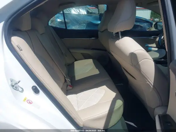 4T1B11HKXJU016486 2018 TOYOTA CAMRY - Image 8