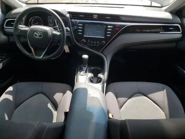 4T1B11HKXJU017346 2018 TOYOTA CAMRY - Image 8