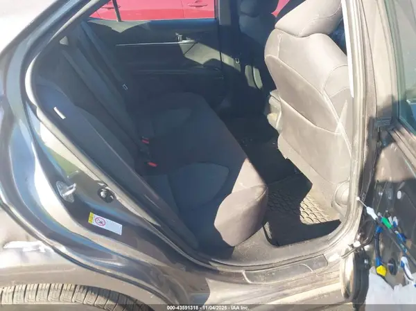 4T1B11HKXJU019274 2018 TOYOTA CAMRY - Image 8