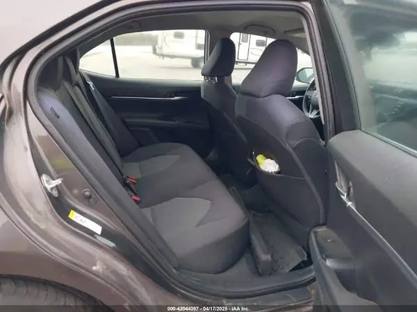 4T1B11HKXJU020280 2018 TOYOTA CAMRY - Image 8