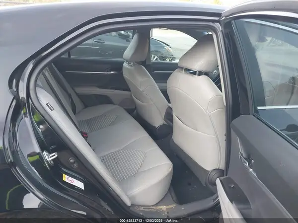 4T1B11HKXJU020571 2018 TOYOTA CAMRY - Image 8