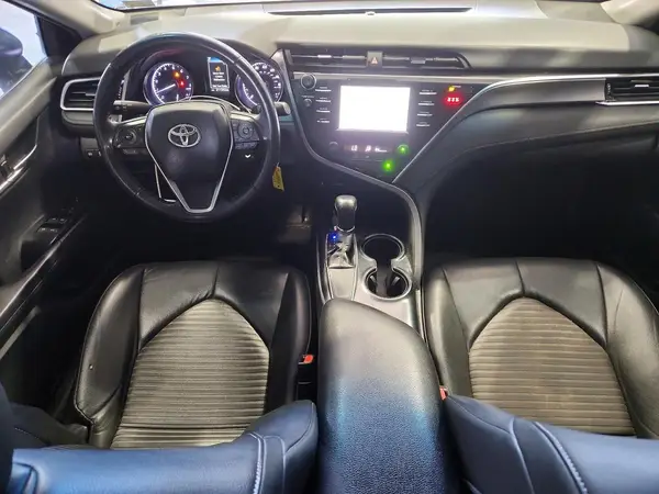 4T1B11HKXJU022398 2018 TOYOTA CAMRY - Image 8