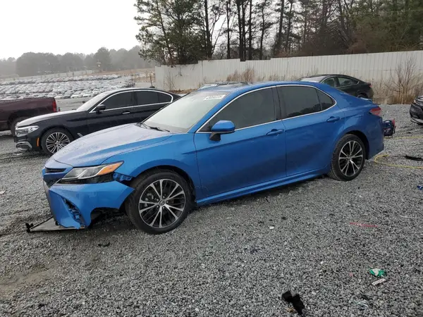 4T1B11HKXJU024829 2018 TOYOTA CAMRY - Image 1
