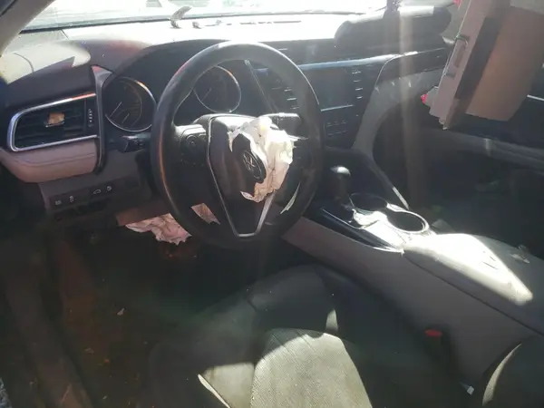 4T1B11HKXJU027620 2018 TOYOTA CAMRY - Image 8