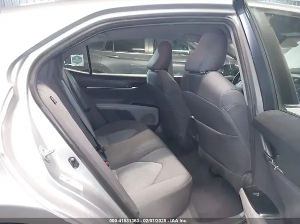 4T1B11HKXJU028315 2018 TOYOTA CAMRY - Image 8