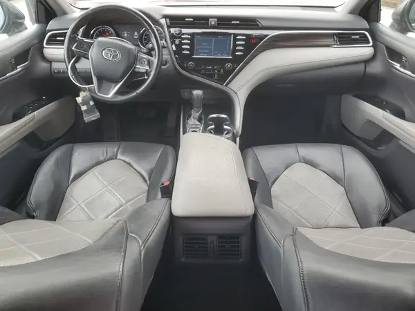 4T1B11HKXJU028847 2018 TOYOTA CAMRY - Image 8