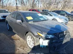 4T1B11HKXJU030453 2018 TOYOTA CAMRY