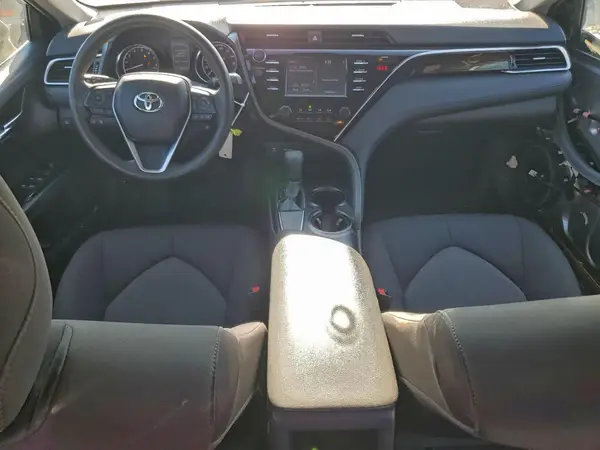 4T1B11HKXJU032171 2018 TOYOTA CAMRY - Image 8