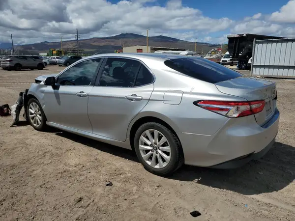 4T1B11HKXJU036060 2018 TOYOTA CAMRY - Image 2