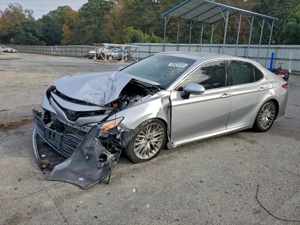 4T1B11HKXJU038553 2018 TOYOTA CAMRY - Image 1