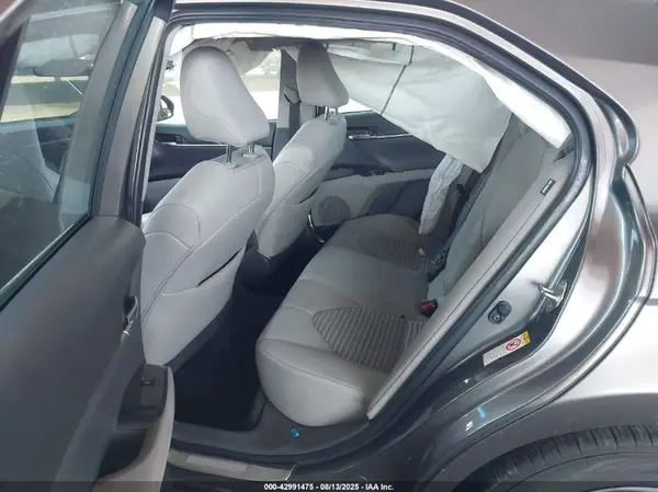 4T1B11HKXJU039217 2018 TOYOTA CAMRY - Image 8
