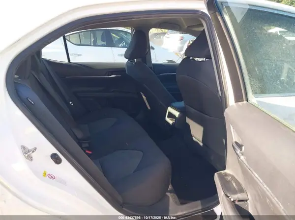 4T1B11HKXJU039492 2018 TOYOTA CAMRY - Image 8