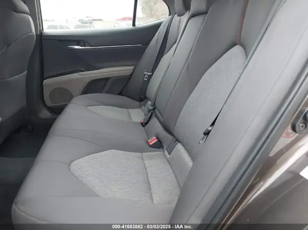 4T1B11HKXJU039525 2018 TOYOTA CAMRY - Image 8