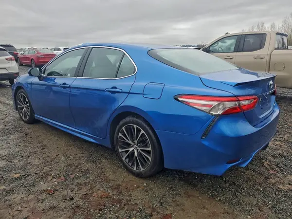 4T1B11HKXJU044336 2018 TOYOTA CAMRY - Image 2