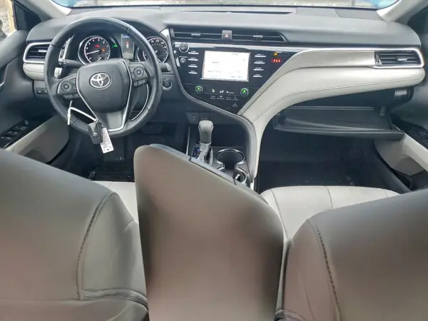 4T1B11HKXJU044336 2018 TOYOTA CAMRY - Image 8