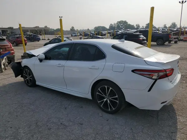 4T1B11HKXJU051576 2018 TOYOTA CAMRY - Image 2